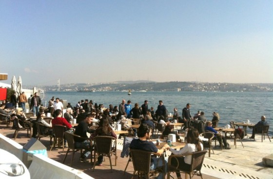 5-dolmabahce-cay-bahcesi