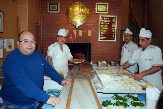 Halil Lahmacun Ekibi