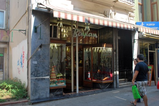 Baylan Pastanesi, Kadıköy, 2011