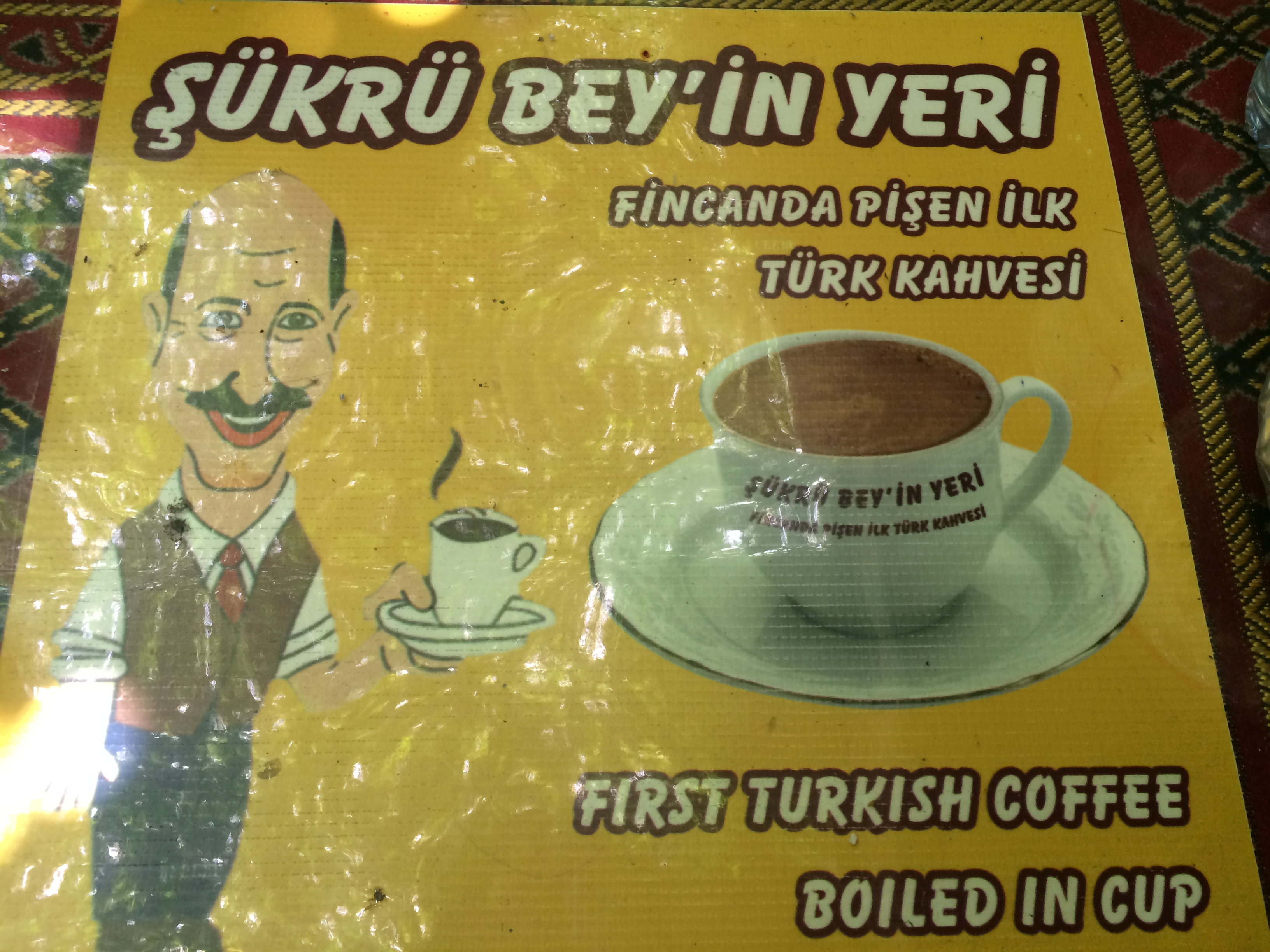 Sukru-beyin-yeri-fincanda-pisen-turk-kahvesi-2