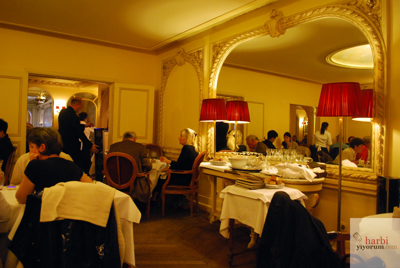 angelina-paris-2013-02