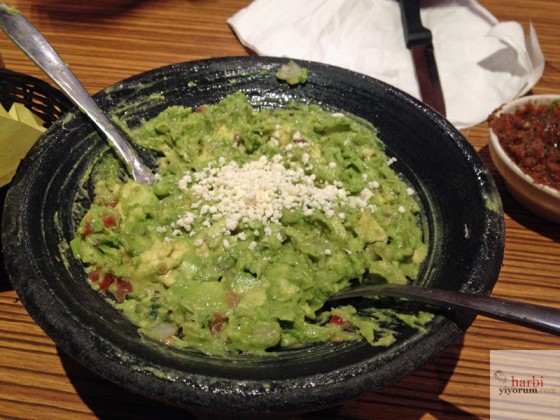 avocado-salatasi-chevys-mexican-food-new-york-04
