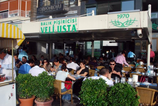 Balık Pişiricisi Veli Usta - 1. Kordon / Alsancak