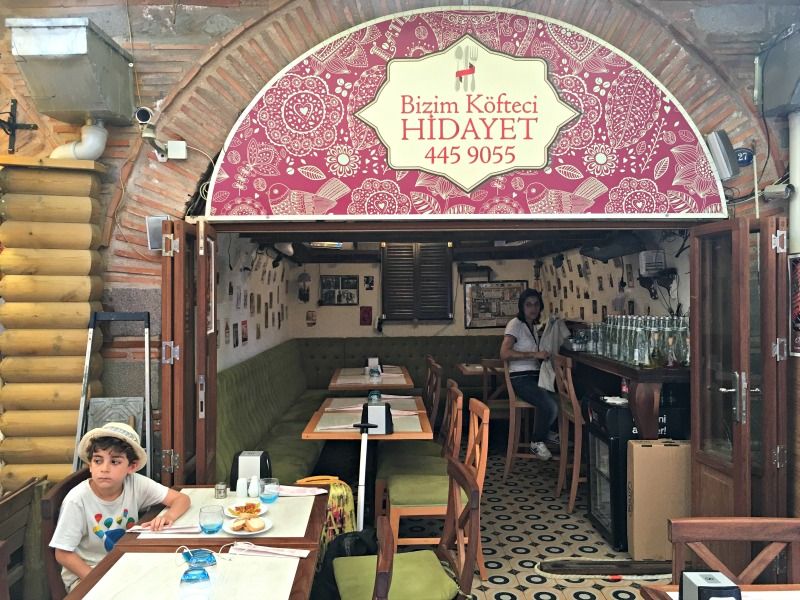 Bizim Köfteci Hidayet, İzmir Kemeraltı Çarşısı, Konak