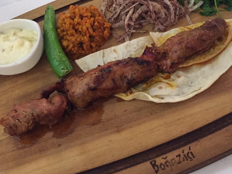 bogazici-restoran-ocakbasi-izmir (800x600)