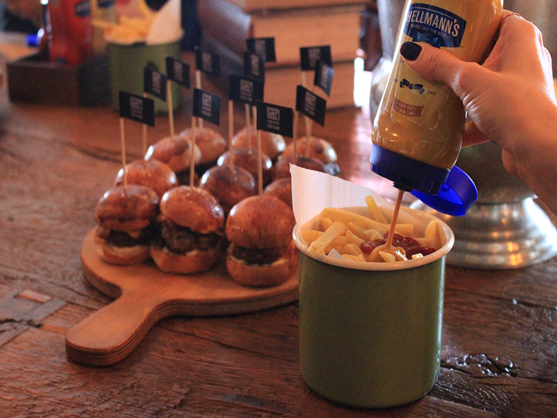 burger-day-8