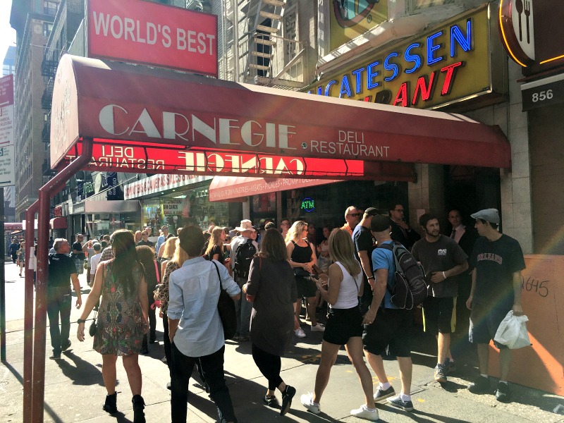 carnegie-deli-manhattan-new-york