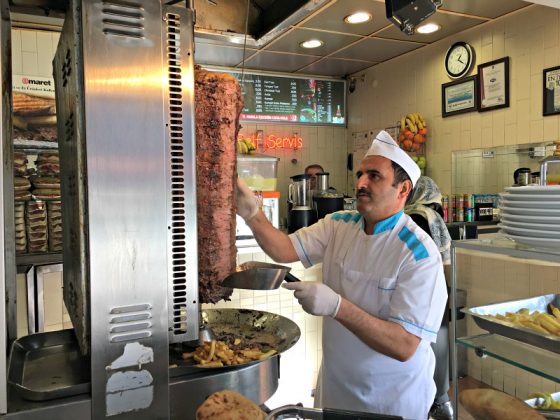 et-doner-baris-bufe-bagdat-caddesi