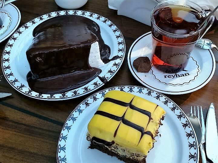 izmir-reyhan-pastanesi