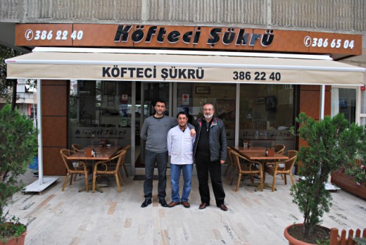 Veysel, Muharrem ve Ahmet - Köfteci Şükrü