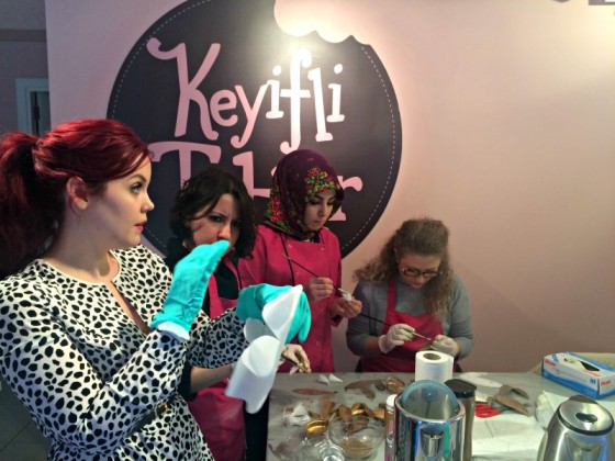 lori-hutchinson-keyifli-tatlar