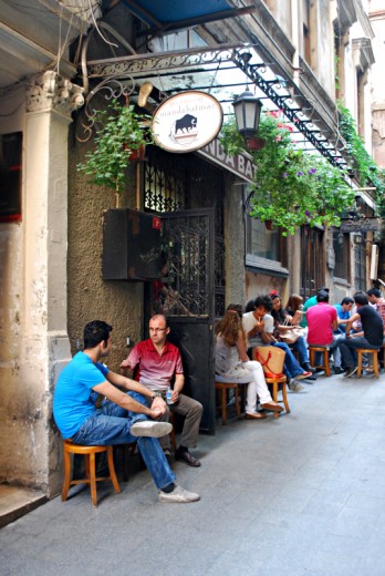 mandabatmaz-beyoglu-en-iyi-turk-kahvesi-deneyimi