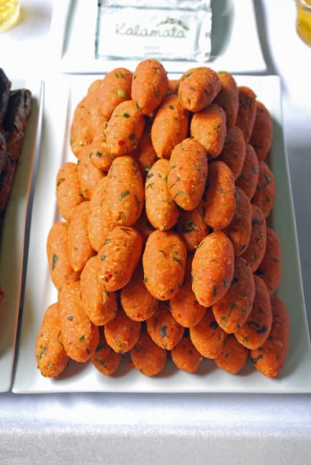 Kalamata, Mercimek Köftesi, 101 Lezzet Copyright 2014 zunqoravelim.digital