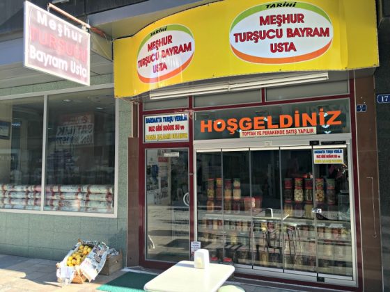 meshur-tursucu-bayram-usta-dukkan-kayseri