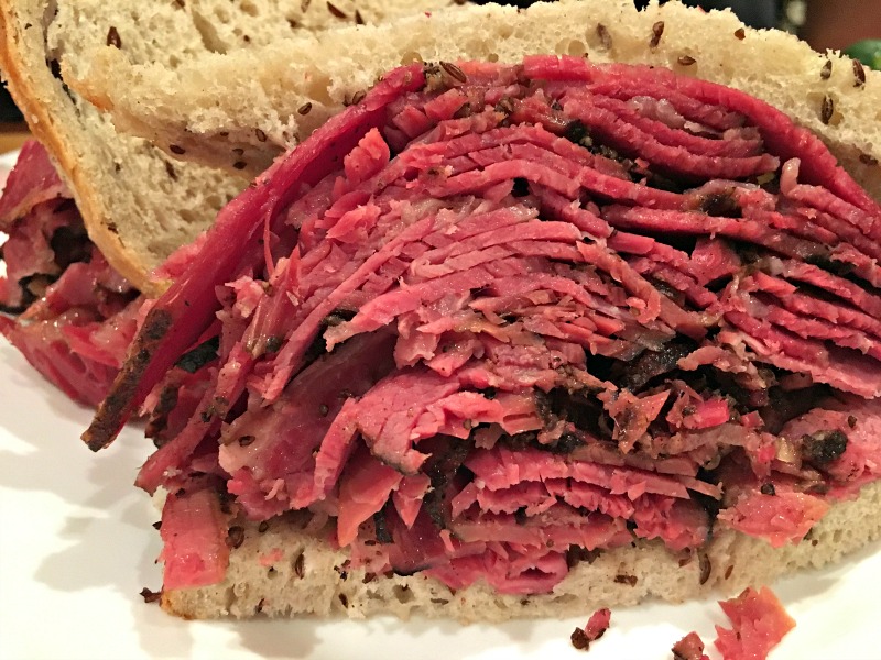 pastrami-carnegie-deli-new-york