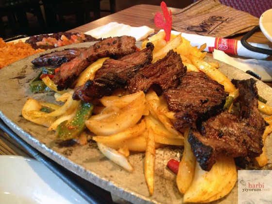 steak-fajita-chevys-mexican-food-new-york-01