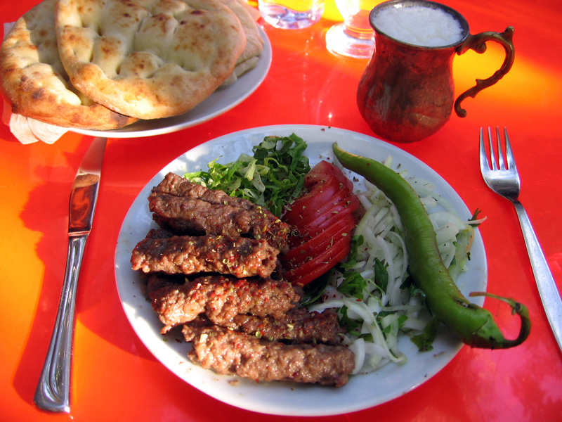 Tarihi Emir Şeyh Nedim Köftecisi