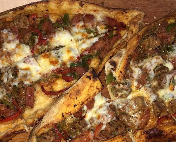 Yasemin Pide ve Lahmacun Salonu, pide görseli