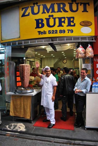 Eminönü'nde Döner Nerede Yenir?