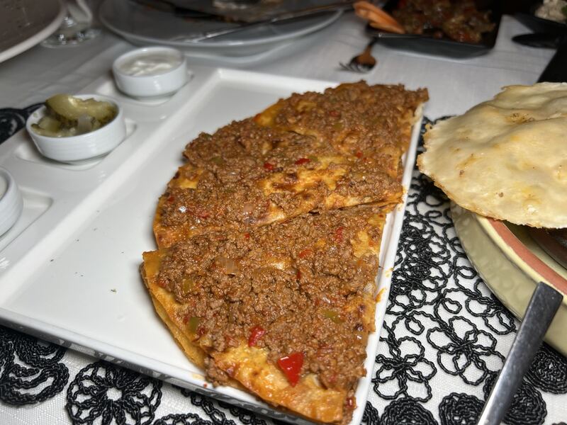Alamet-i Farika Restaurant Kayseri yağlaması