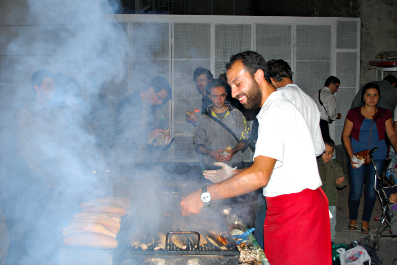 Balıkçı Tufan Tezgah Başında - Karaköy
