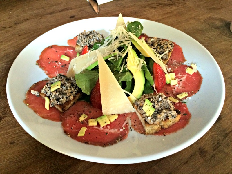dana-carpaccio-tapenade-pedro-istanbul