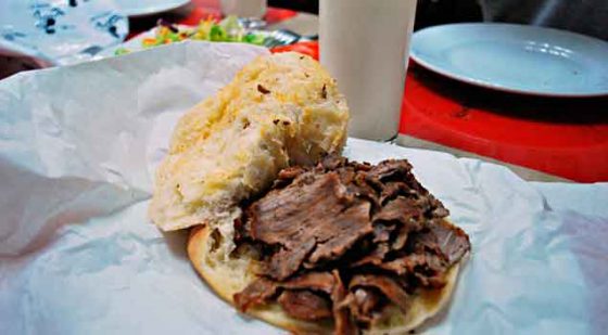 Eminönü'nde Döner Nerede Yenir? Zümrüt Büfe