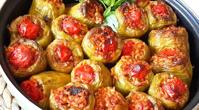 Etli Biber Dolması Nasıl Yapılır?
