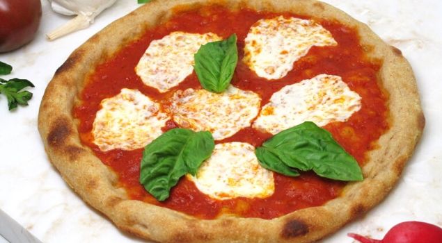 evde kolay pizza tarifi