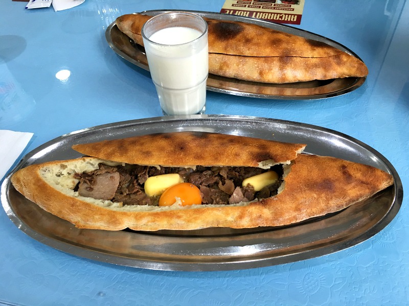 Ümraniye'de Karadeniz Pidesi Nerede Yenir? Lider Pide