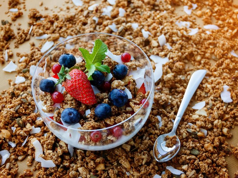 Ev yapimi saglilki granola