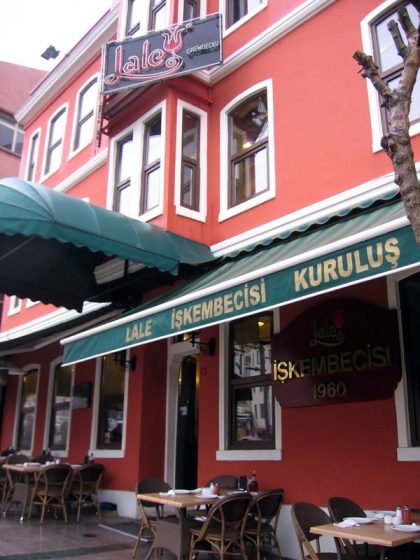 Lale İşkembecisi, Beyoğlu