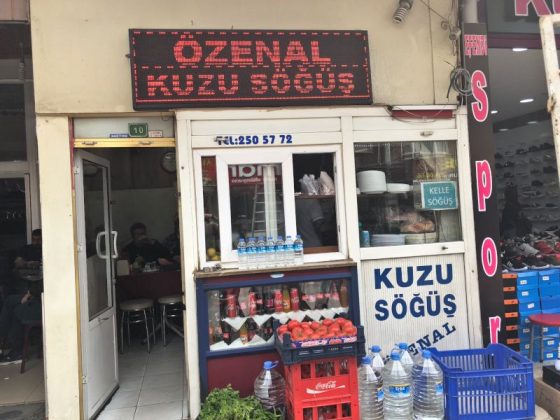 Özenal Kuzu Kelle Söğüş Dükkan Ön Cephesi