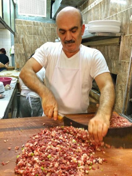 ete zırh çeken usta