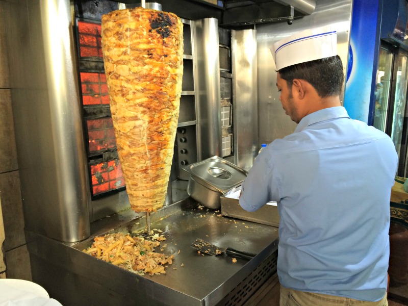 tavuk-doner-tajen-medine-suudi-arabistan-01
