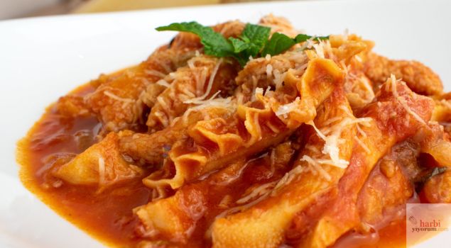 İtalyan Tarzı İşkembe Yemeği Sunumu
